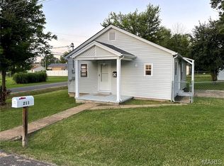 211 Davis St, Cuba, MO 65453