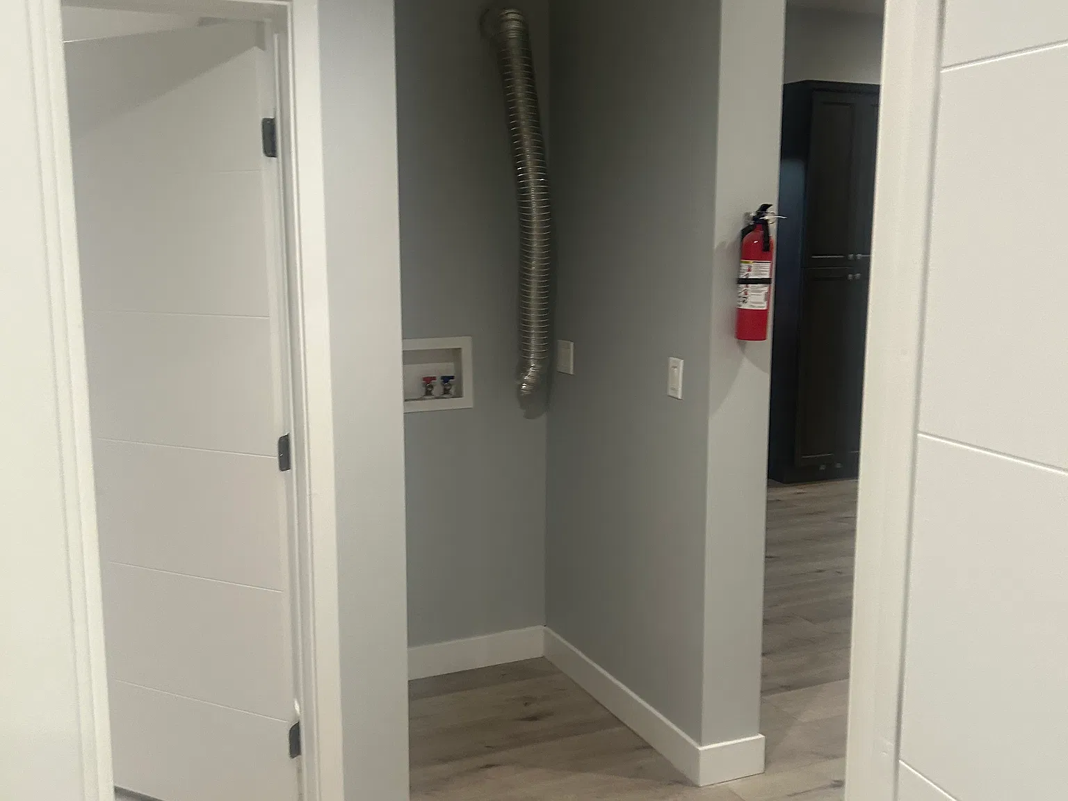 3 bed, 1100 sqft, $3,300 — Photo 4