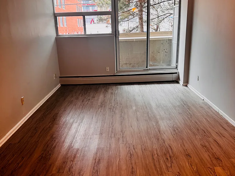 52 Bayswater Ave — Photo 11