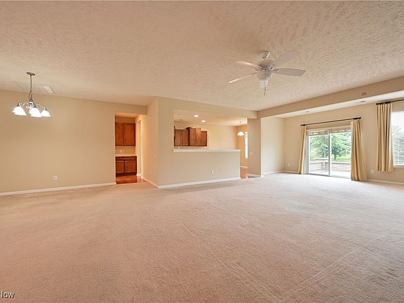 2nd image of 38145 Essex Pl