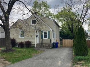 62 Brown Ave, North Providence, RI 02911