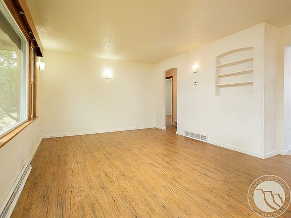 2nd image of 947 1st St E