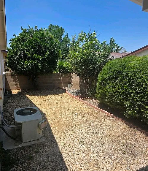 2208 El Grande St — Photo 6