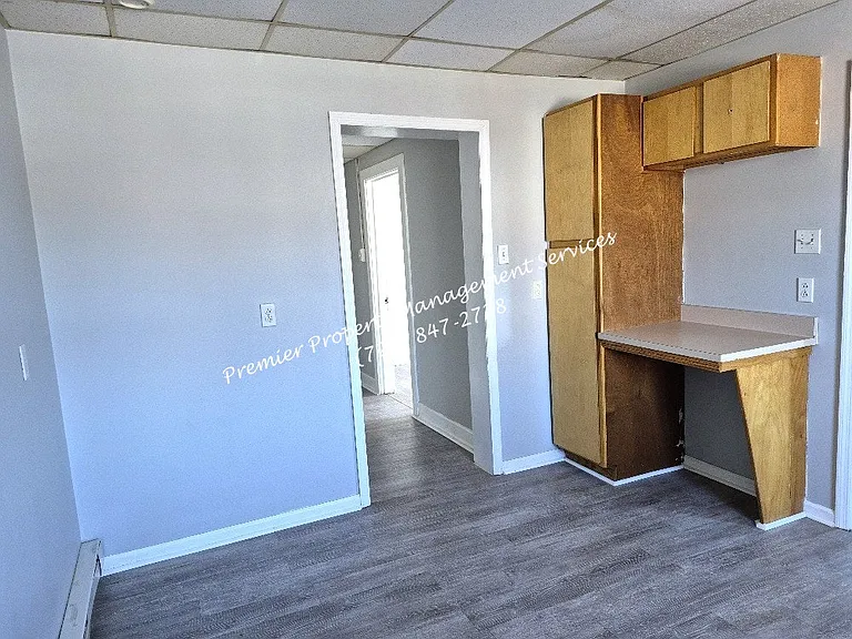 542 Midland Ave #B — Photo 6