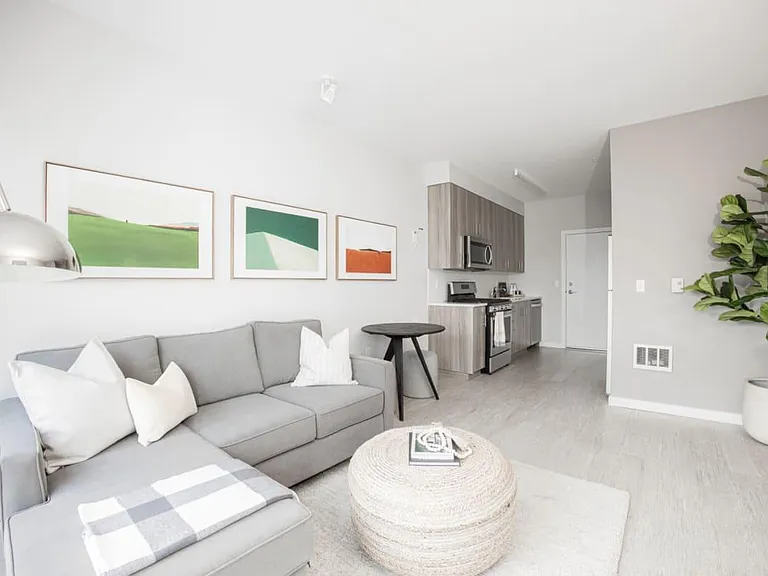 FortyOne 11 — Photo 6