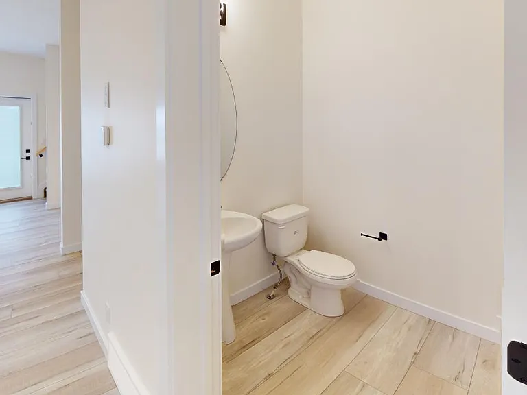 4703 32nd Ave — Photo 116