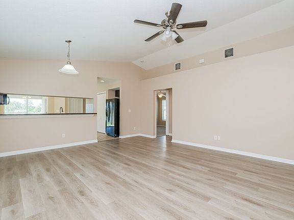 4th image of 1010 Larwood Pine Dr