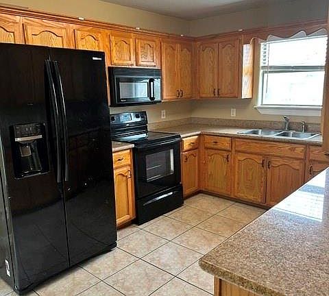 2nd image of 1206 Mulberry Dr