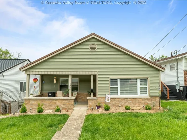 2258 Curtis Ave, Saint Albans, WV 25177