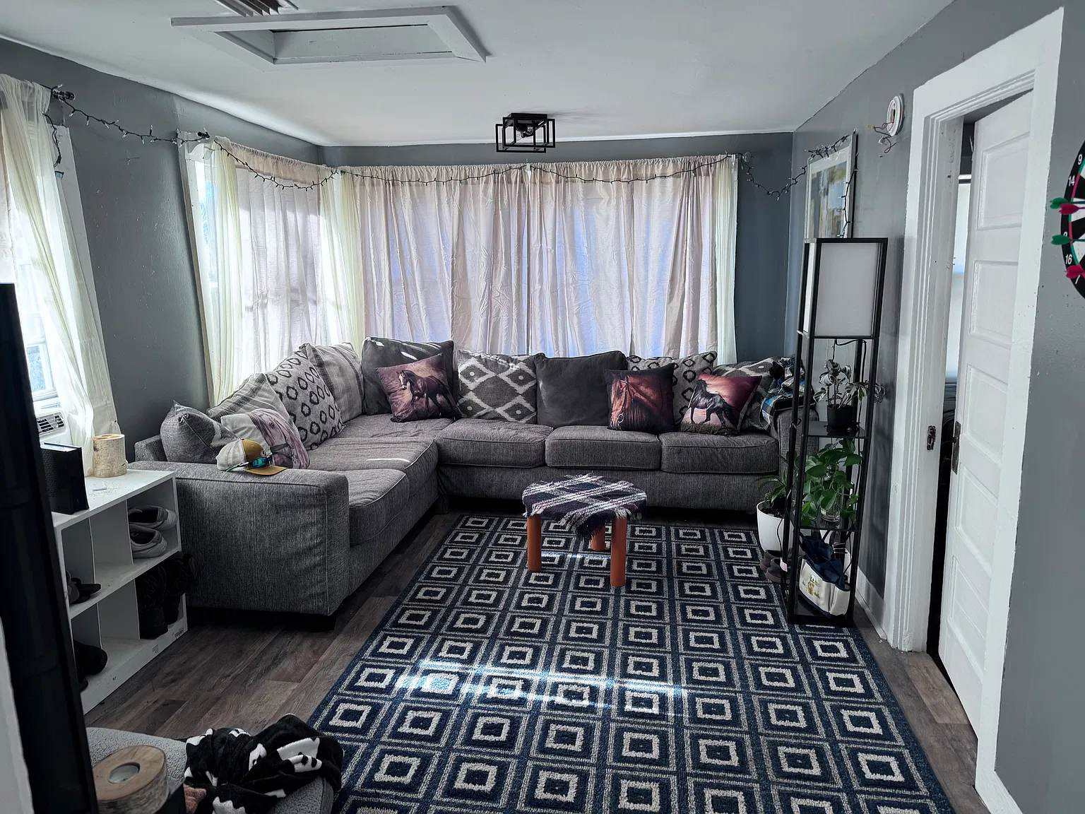 3 bed, $1,600 — Photo 3