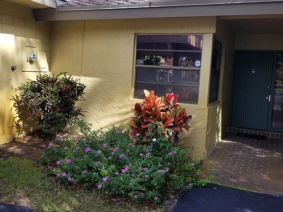 3rd image of 134 Deer Creek Woodlands Ln