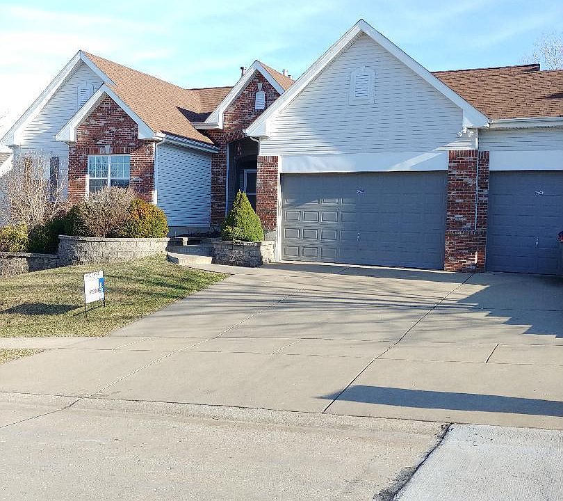 2nd image of 508 Twain Ln
