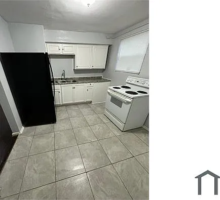2031 W 9th St #1 — Photo 15