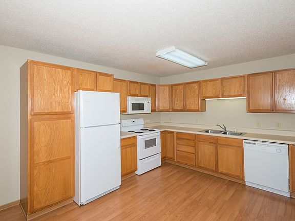 4th image of 3553 13th Ave N #6