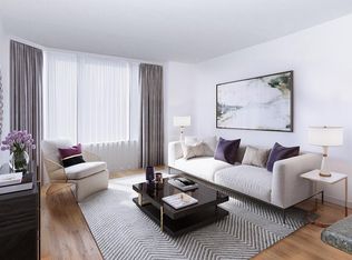 310 W 38th St #2210, New York, NY 10018