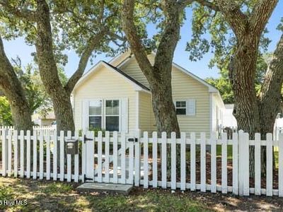 2011 Fisher Street, Morehead City, NC, 28557