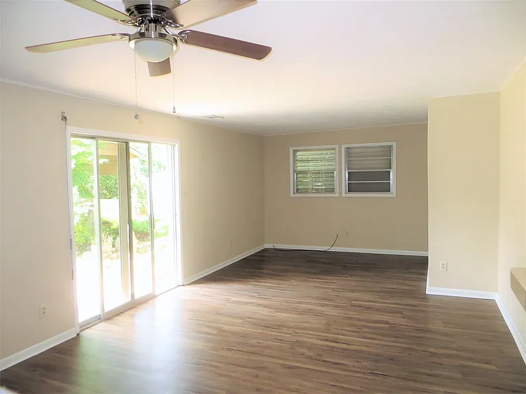 2809 Rosadele St — Photo 15