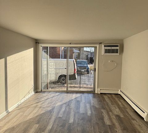 3rd image of 1908-16 W Vermont Ave #1908-1
