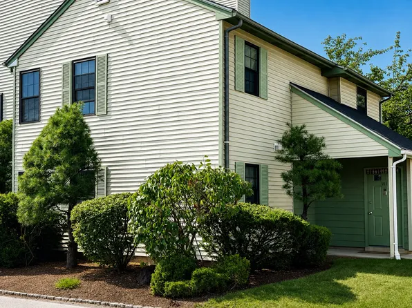 911 Woodbridge Comns Way #911, Iselin, NJ 08830