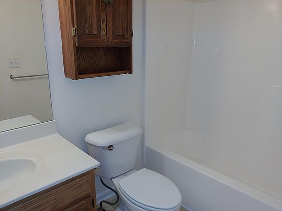 3rd image of 315 Homestead Dr
