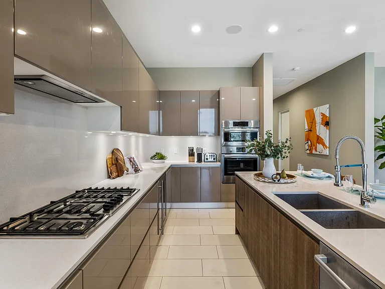 660 Equinox Way — Photo 12