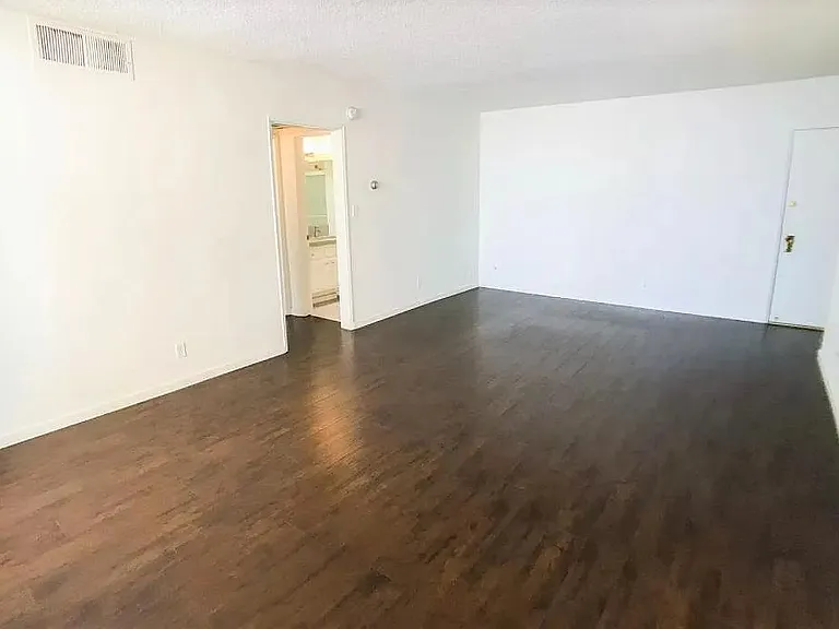 8630 Burton Way #303 — Photo 5