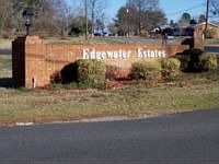 1st image of 307 Edgewater Dr