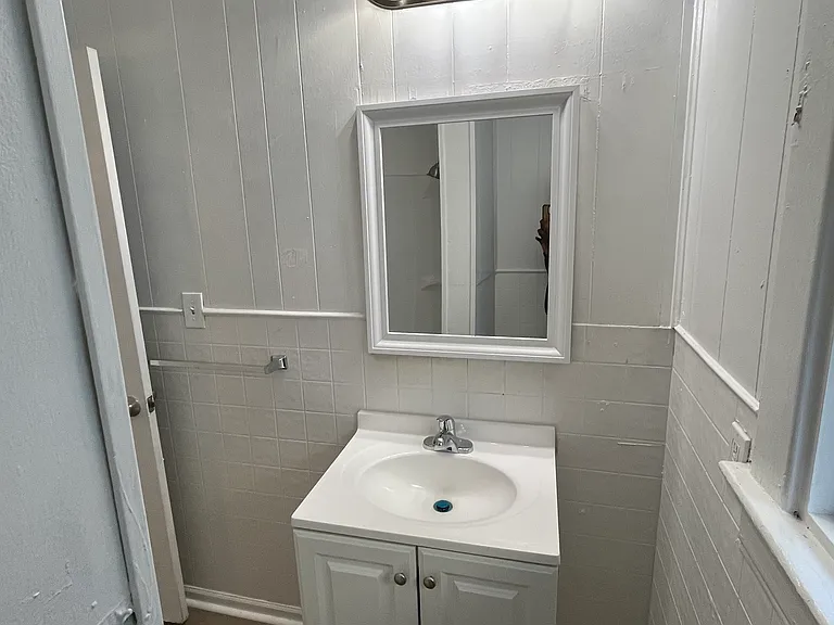 3718 Wayne Ave — Photo 24