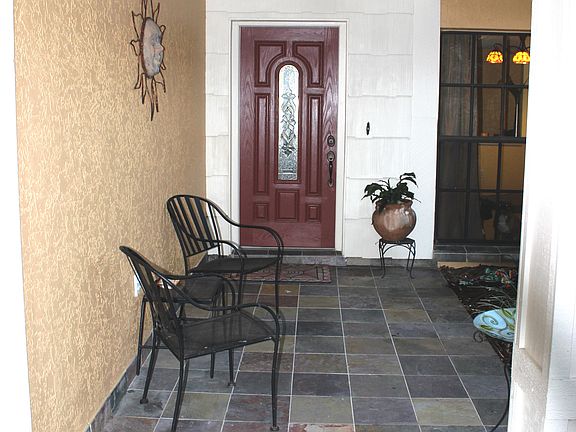 3rd image of 4712 Country Hills Dr
