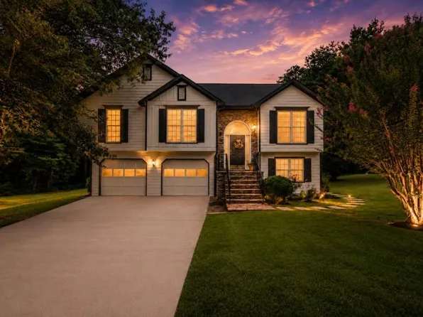 1605 Watson Ridge Trl, Lawrenceville, GA 30045