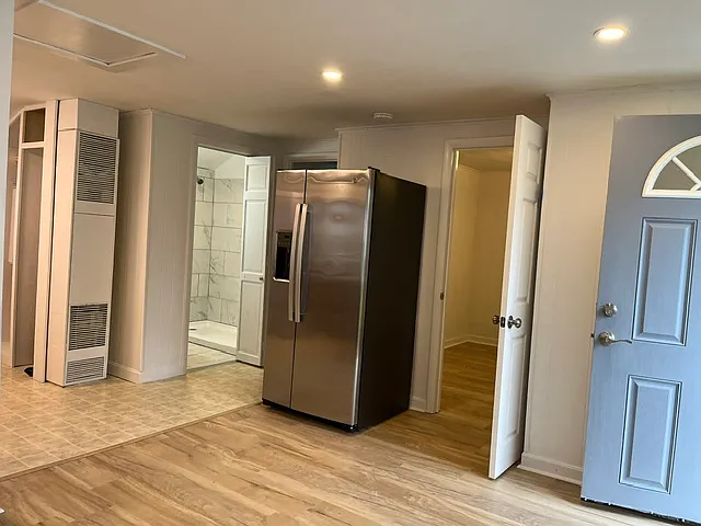 11 Leslie Ave — Photo 12