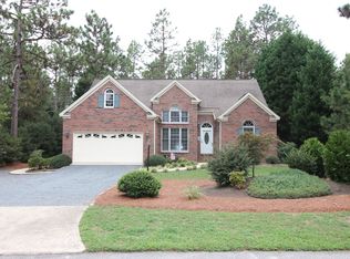 10 Monmouth Ct, Pinehurst, NC 28374