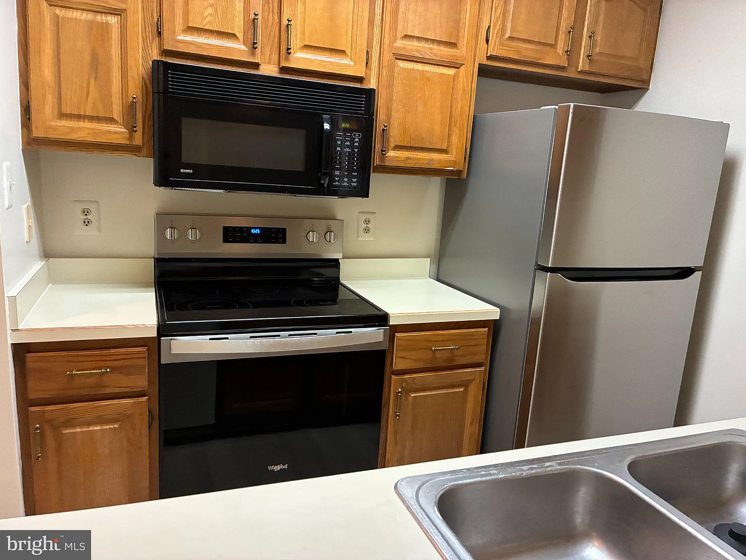 2 bed, 2.0 bath, 953 sqft, $2,150 — Photo 4