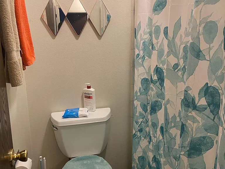 1734 Azalea Dr #4 — Photo 4