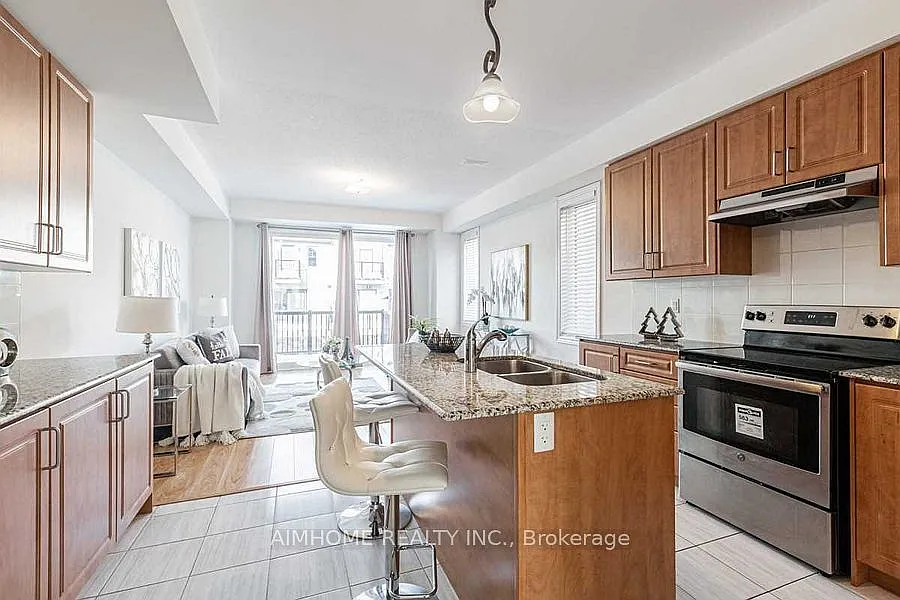 3 bed, $3,300 — Photo 3