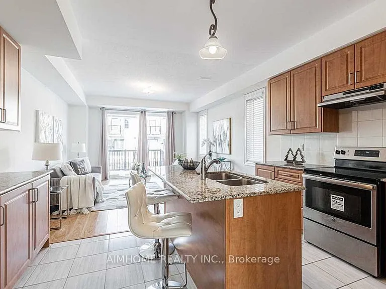 116 Frederick Wilson Ave — Photo 3