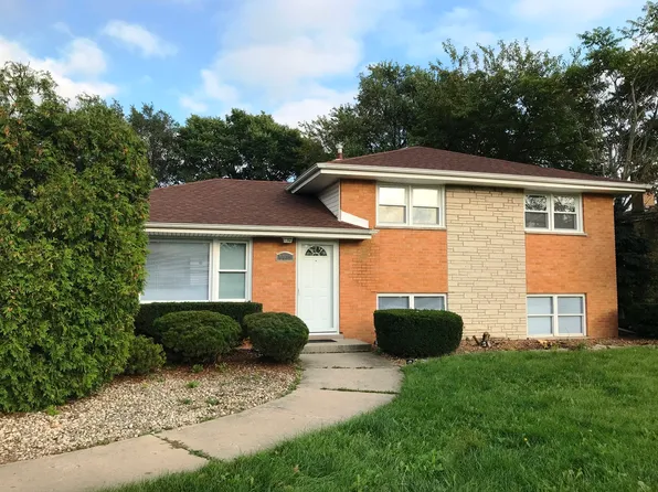 7749 Octavia Ave, Bridgeview, IL 60455