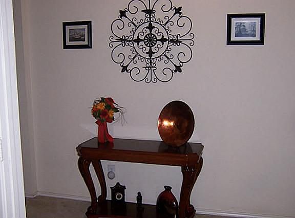 3rd image of 1825 Sable Wood Dr