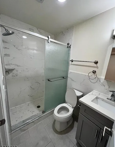 55 Hazelwood Ave — Photo 15