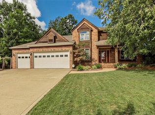 30110 Bonnie View Dr, Wickliffe, OH 44092