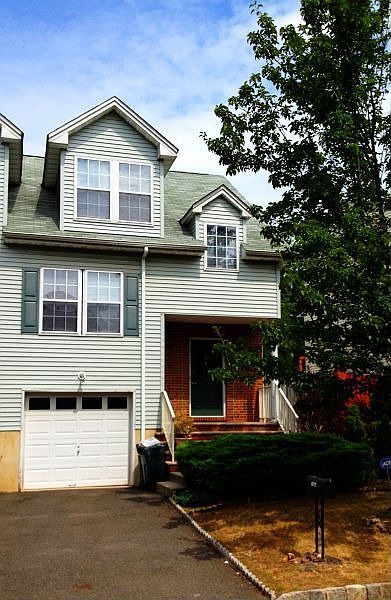 2nd image of 1164 Francyne Way