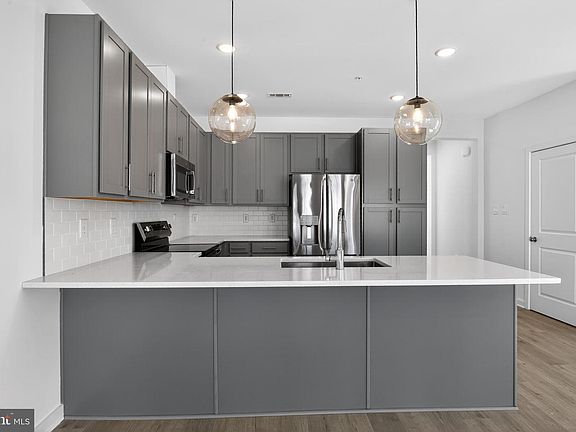 2nd image of 214 Clement Loop