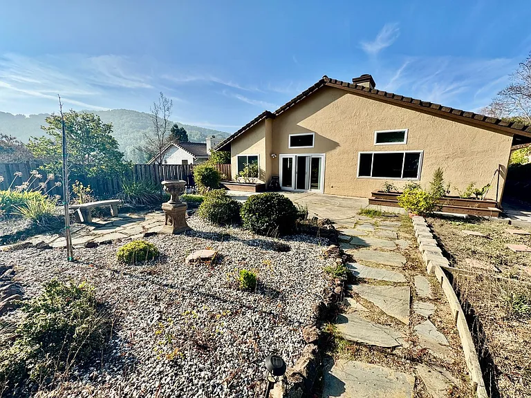 5477 Hackney Ln — Photo 40