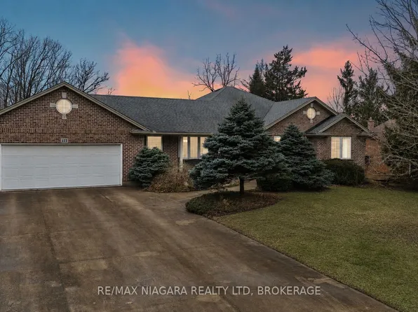 111 Pearson Rd, Welland, ON L3B 5N4