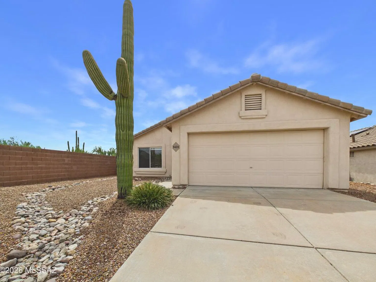 3 bed, 1118 sqft, $1,675 — Photo 2