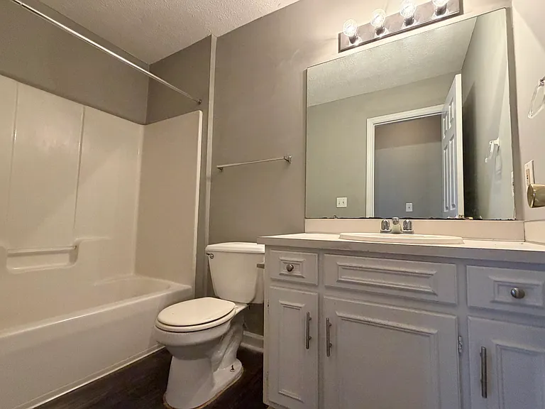 6208 Cross Tie Ct — Photo 5