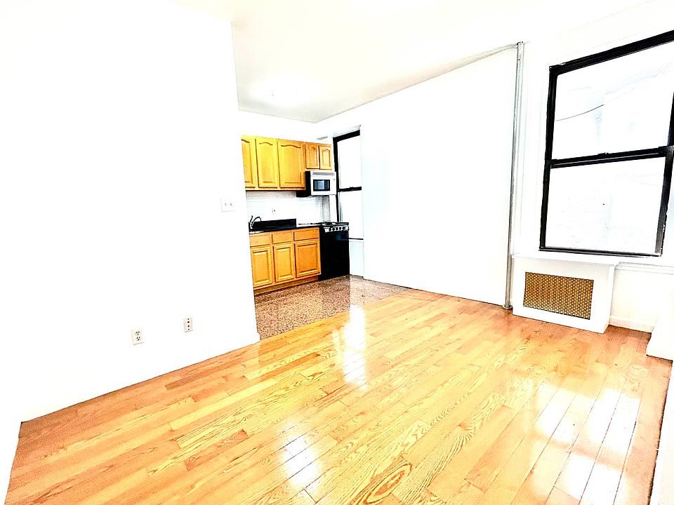 1st image of 338 E 15th St #67
