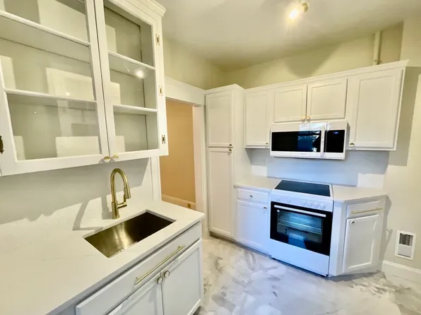 1697-1699 Cambridge St #19, Cambridge, MA 02138