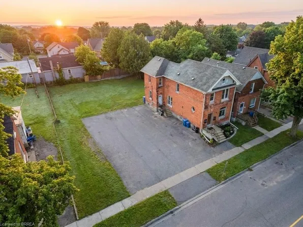 169 Darling St, Brantford, ON N3S 3W5