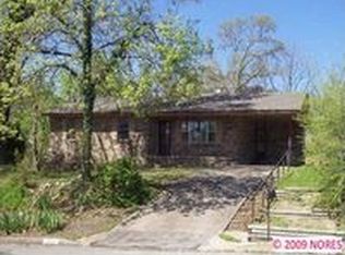 1304 S Maple Ave, Tahlequah, OK 74464